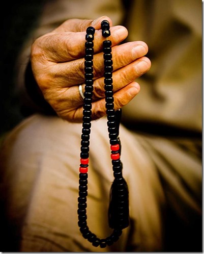 tokompoloi52_prayer_beads-825x1024-1-825x1024